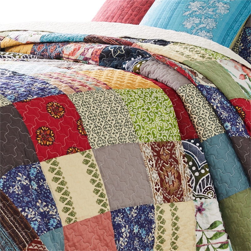 Benjara Lily 3pc Full to Queen Quilt and Pillow Sham Set- Multicolor Patchwork