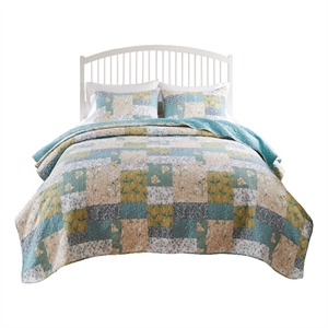 Benjara Evane 3pc Full/Queen Quilt Set- Floral Design- Mist Blue & White Cotton