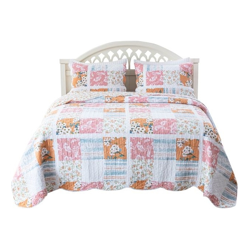 Benjara Vanie 3pc King Quilt Set-Pillow Shams-Scalloped-Blue White Pink Cotton