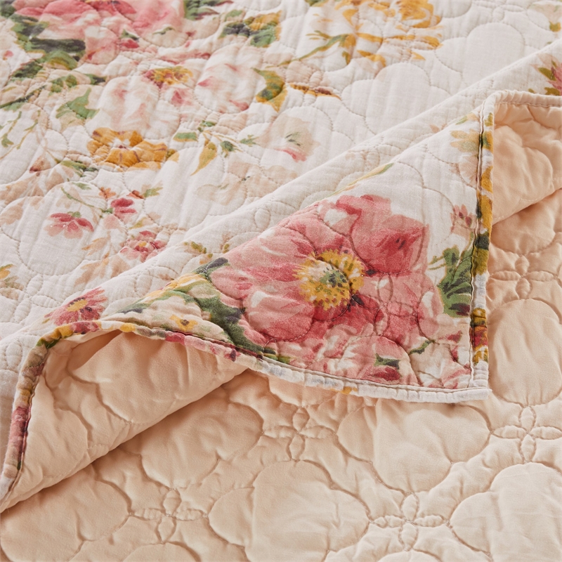 Benjara Givi 3pc King Quilt Set- Shams- Red and Floral Beige Buttercup Cotton
