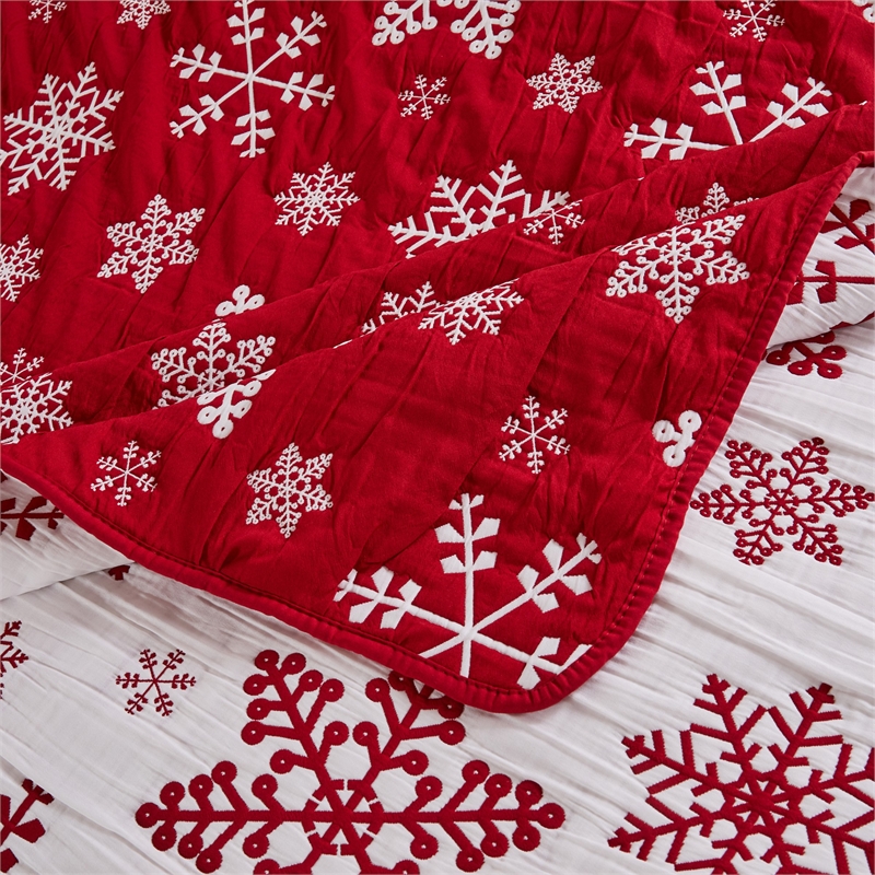 Benjara Flok 3 Piece King Quilt Set- Red and White Polyester- Snowflake Theme