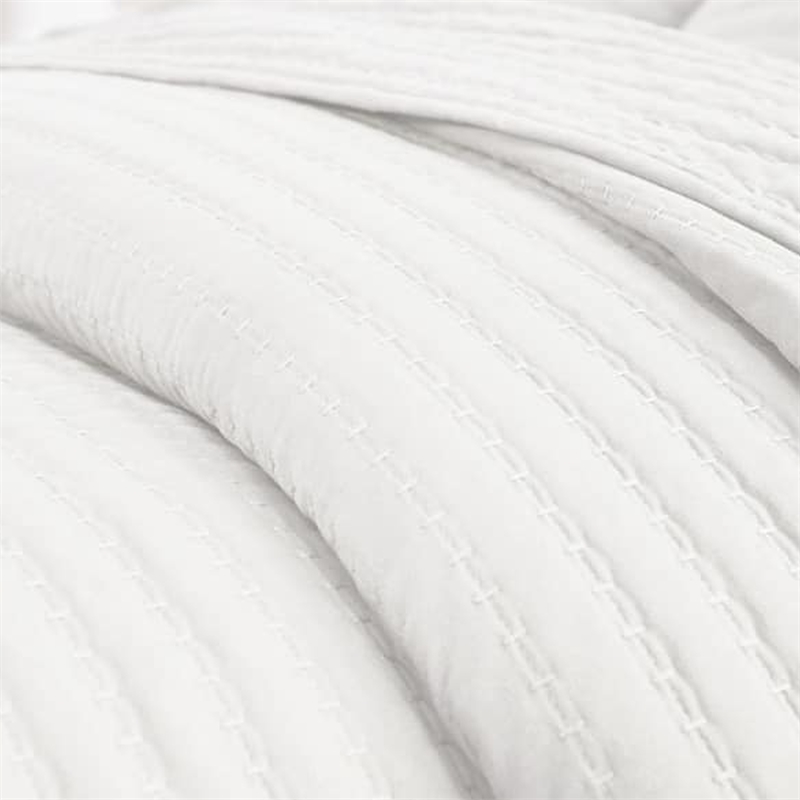 Benjara Vins 2pc Twin Size Quilt Set- Cotton Fill- Polyester Shell- White