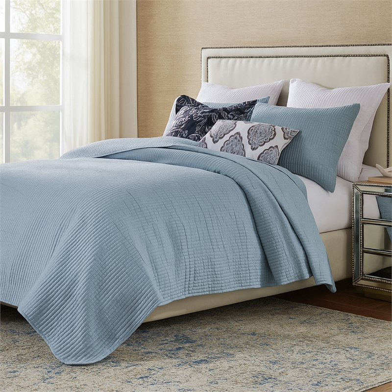 Benjara Fys 3pc King Size Coverlet Set- Soft Woven Jacquard- Chambray Blue