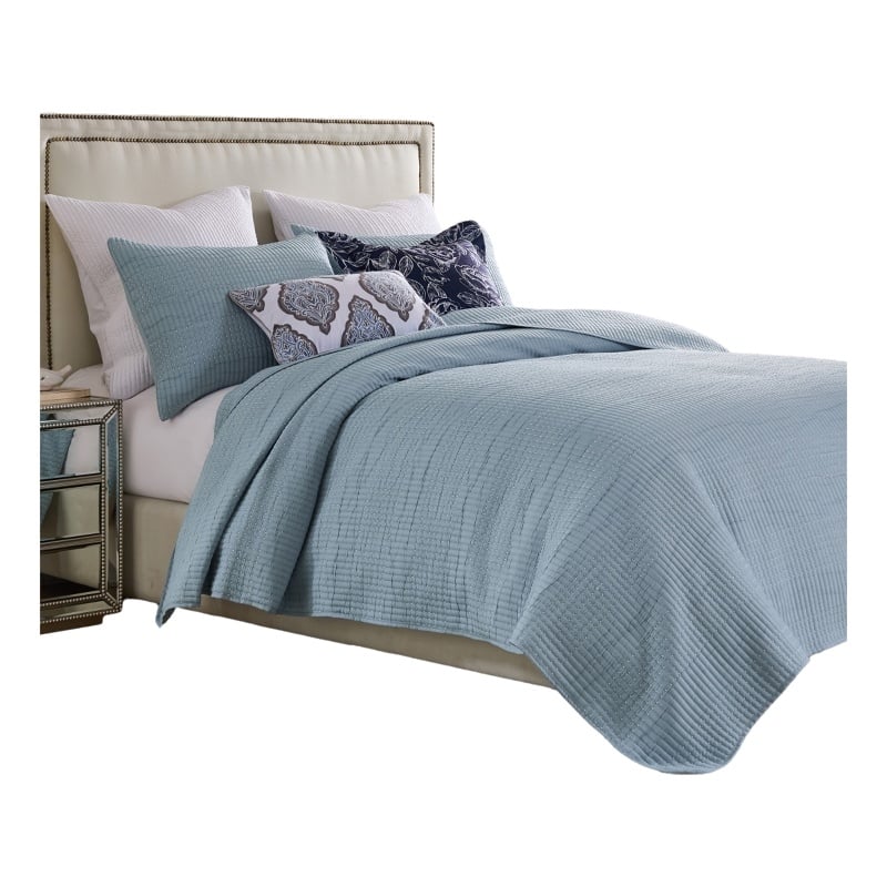 Benjara Fys 3pc King Size Coverlet Set- Soft Woven Jacquard- Chambray Blue