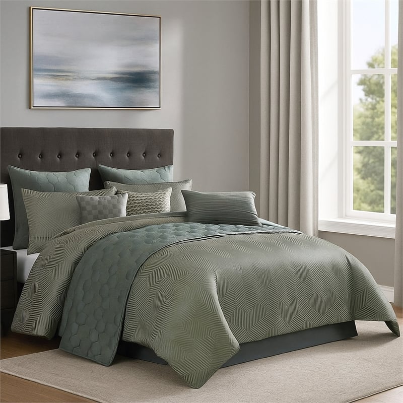 Benjara Mely 10pc Coverlet King Comforter Set- Shams- Green Woven Jacquard