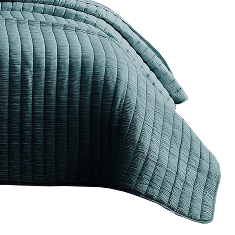 Benjara 3 PC Crinkle King Coverlet Set with Vertical Stitching- Turquoise Blue