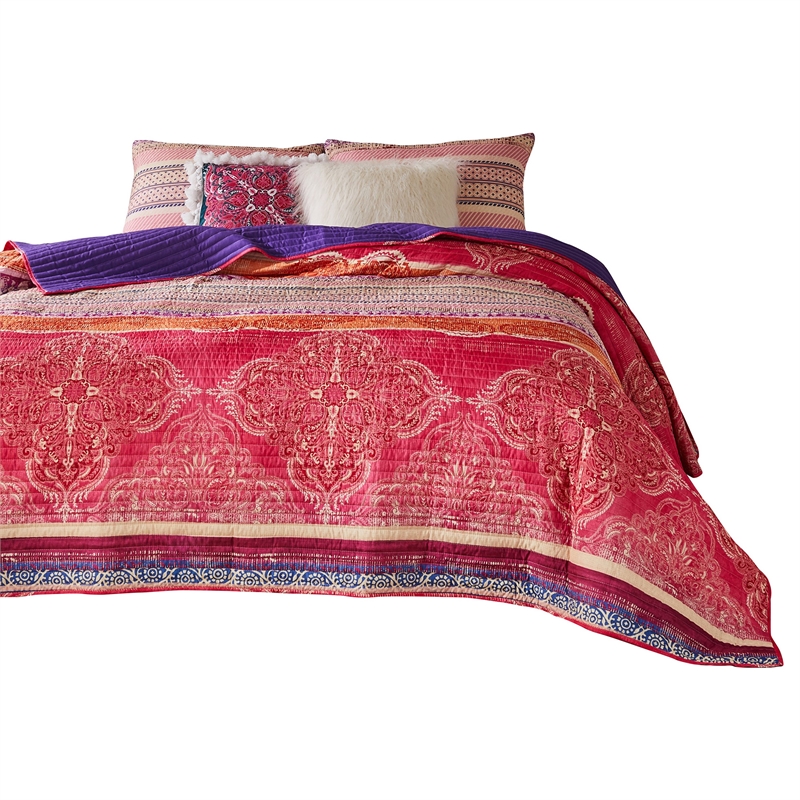Benjara Dora 3 Piece Bohemian Full Quilt Set- Medallion- Paisley- Pink- Blue