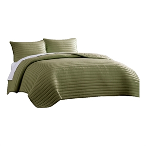 Benjara Cabe 3 PC Queen Comforter Set- Polyester Puffer Channel Quilted- Green