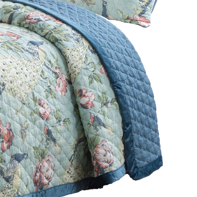 Benjara Eden 3 PC Queen Quilt Set- Peacock & Songbirds- Light Green Microfiber
