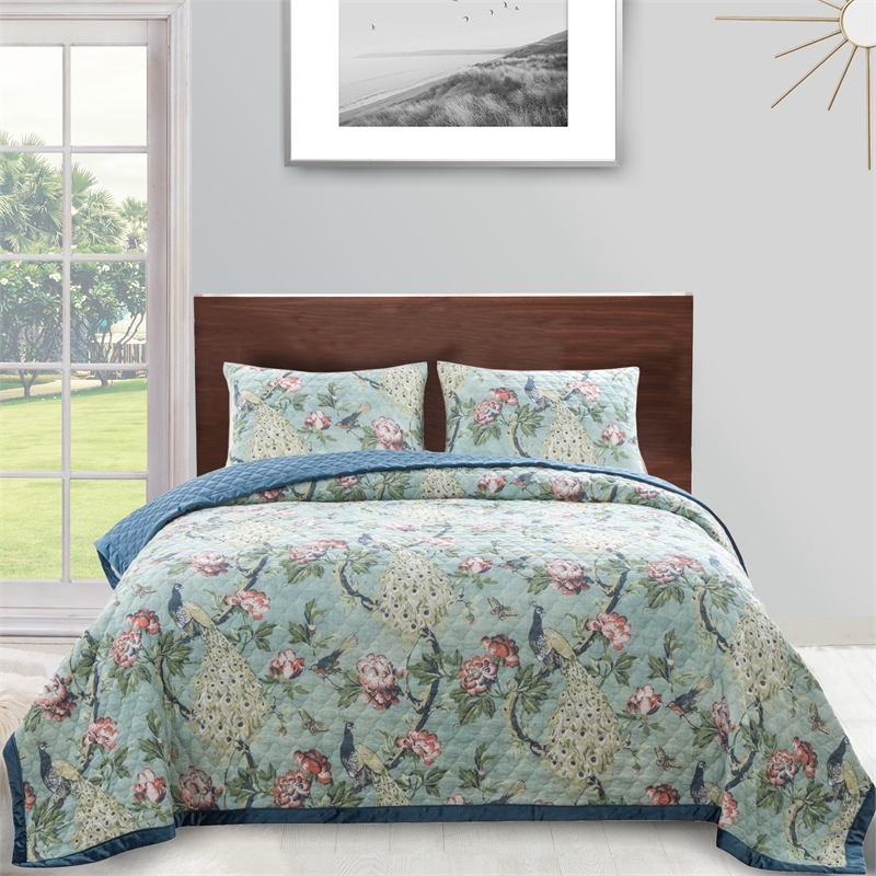 Benjara Eden 3 PC Queen Quilt Set- Peacock & Songbirds- Light Green Microfiber