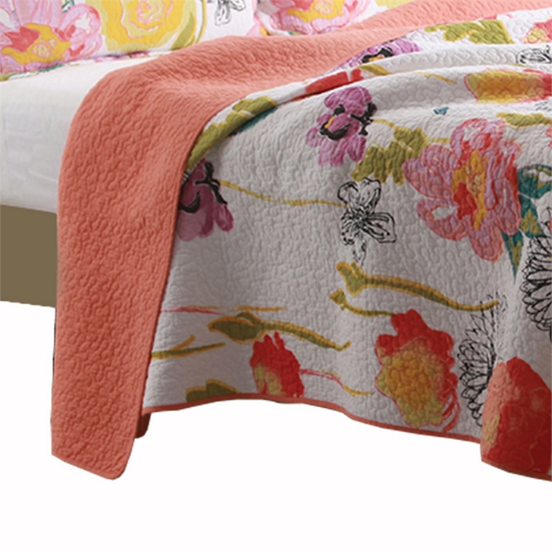 Benjara 3 Piece Cotton King Size Quilt Set with Stencil Flower Print- Multicolor