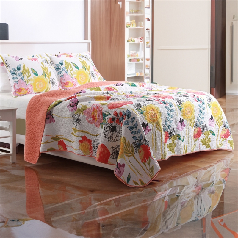Benjara 3 Piece Cotton King Size Quilt Set with Stencil Flower Print- Multicolor