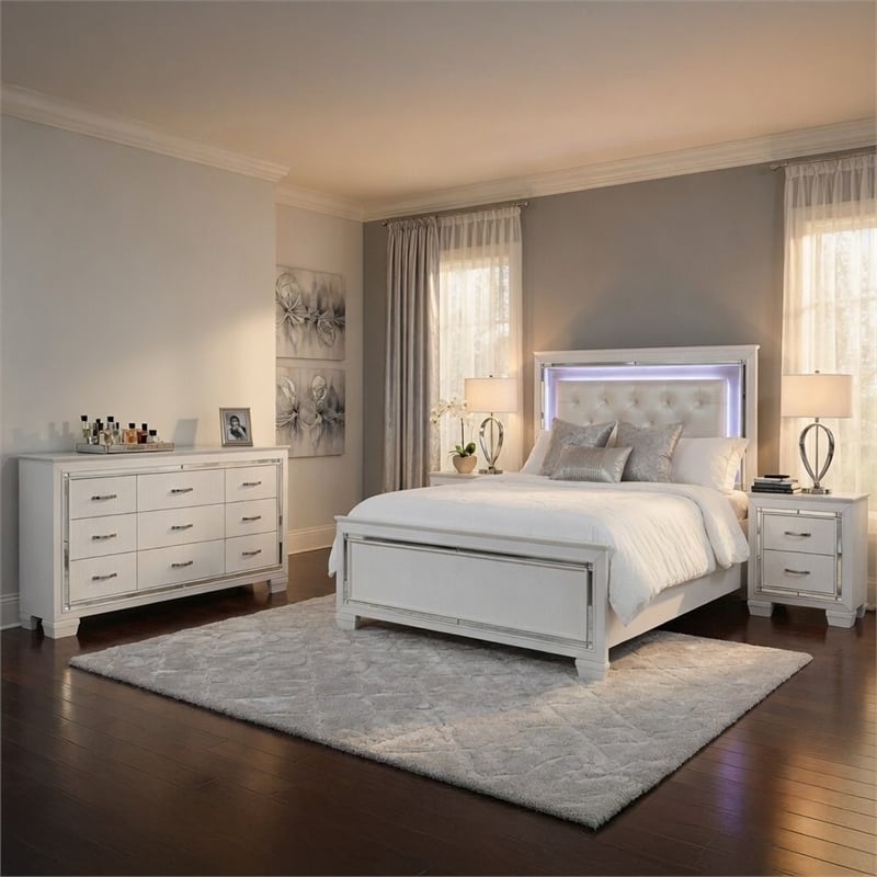 California King Bedroom Set- 4 Piece Set with 2 Nightstands and Dresser