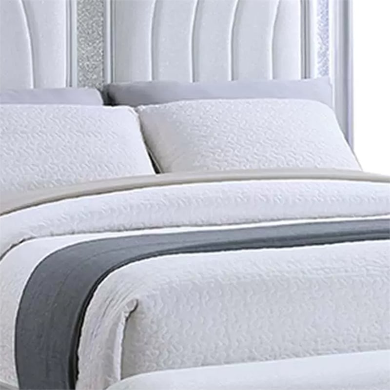 Mody King Bed w LED- Footboard Bench- Silver Fabric Upholstery- Gray