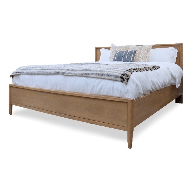 Finn & Louise Chatham King Low Profile Platform Bed in Warm Maple - Wood
