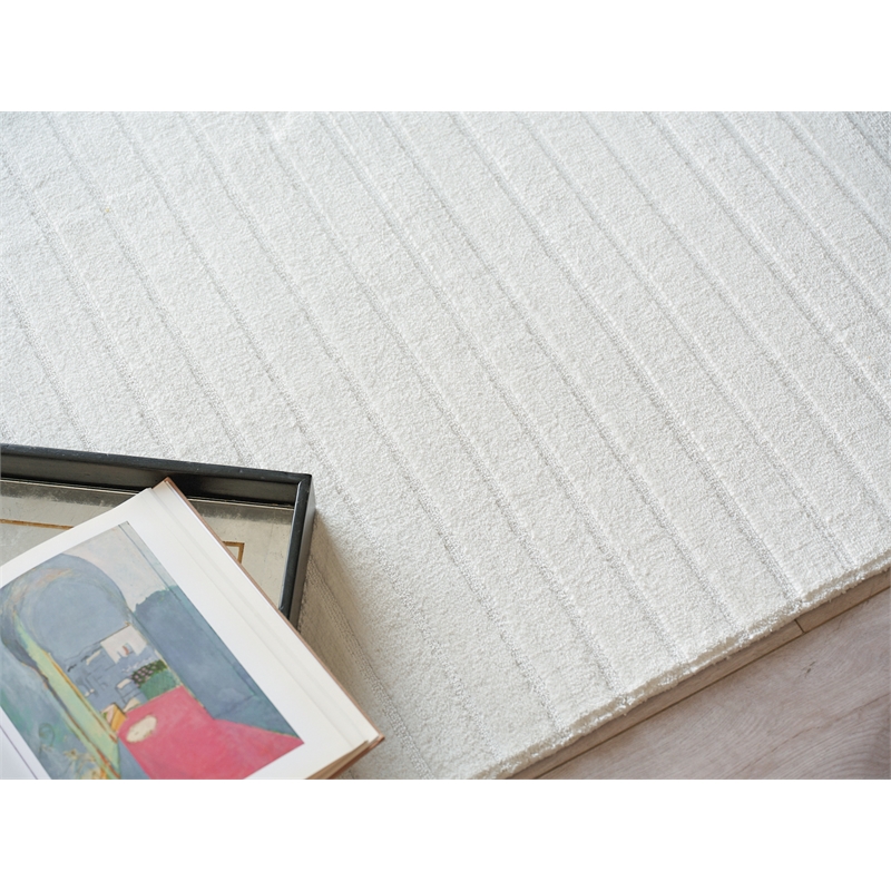 Amani Modern Handloomed Silky Nylon White 6'x9' Area Rug
