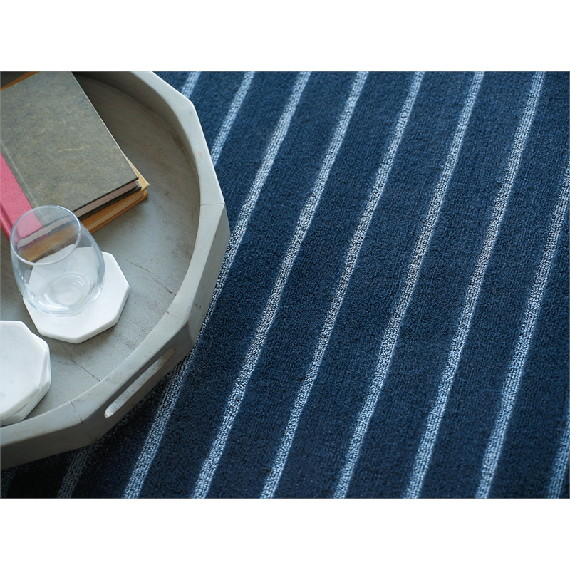 Amani Modern Handloomed Silky Nylon Navy 6'x9' Area Rug