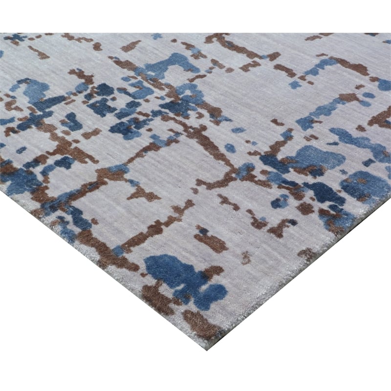 Antolini Handloomed Bamboo Silk Ivory/Blue 8'x10' Area Rug