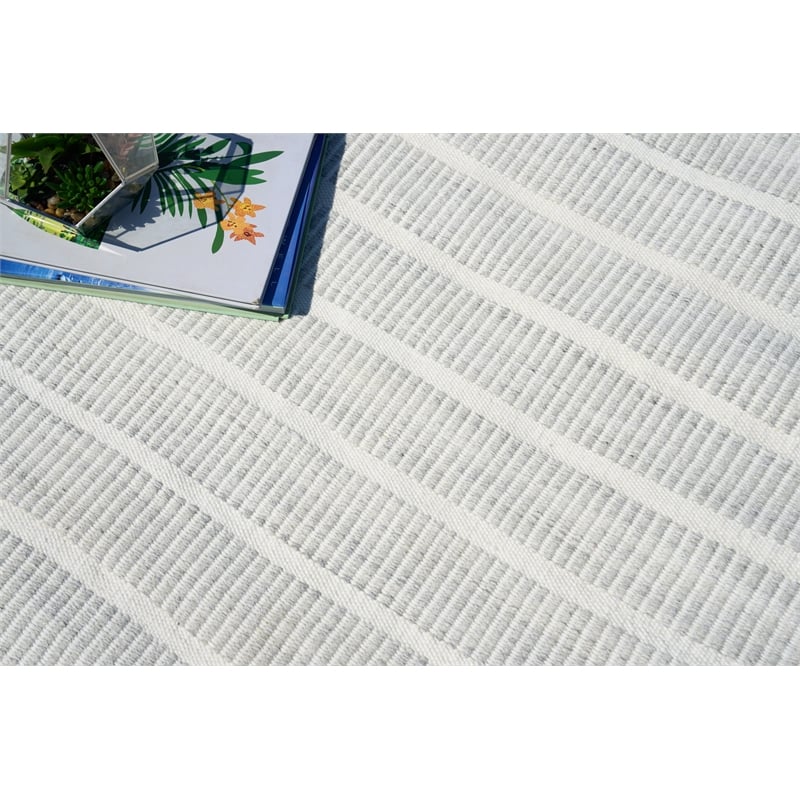 Boca Flatweave Pet Light Silver 8'x10' Area Rug