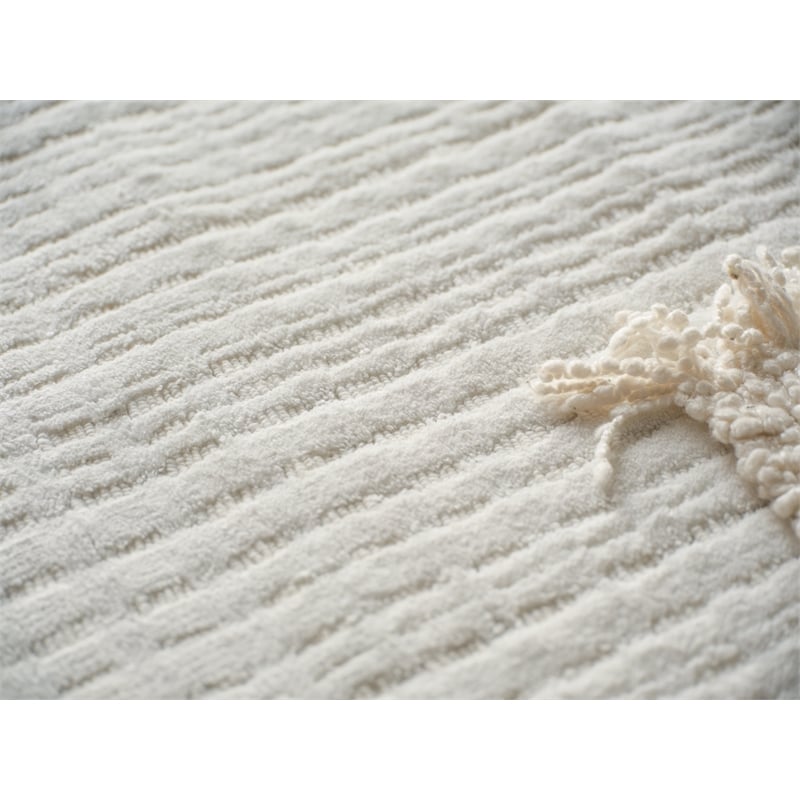 Cabrini Modern Handloomed Silky Nylon White 14'x18' Area Rug