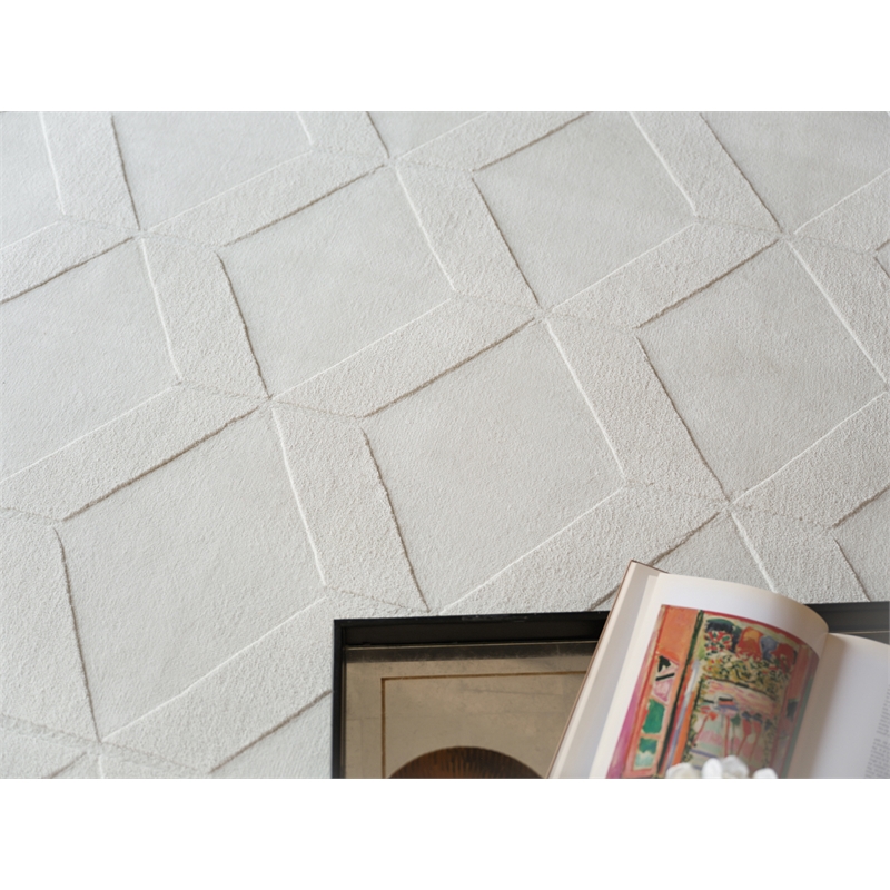 Brunello Modern Handloomed Silky Nylon White 8'x10' Area Rug