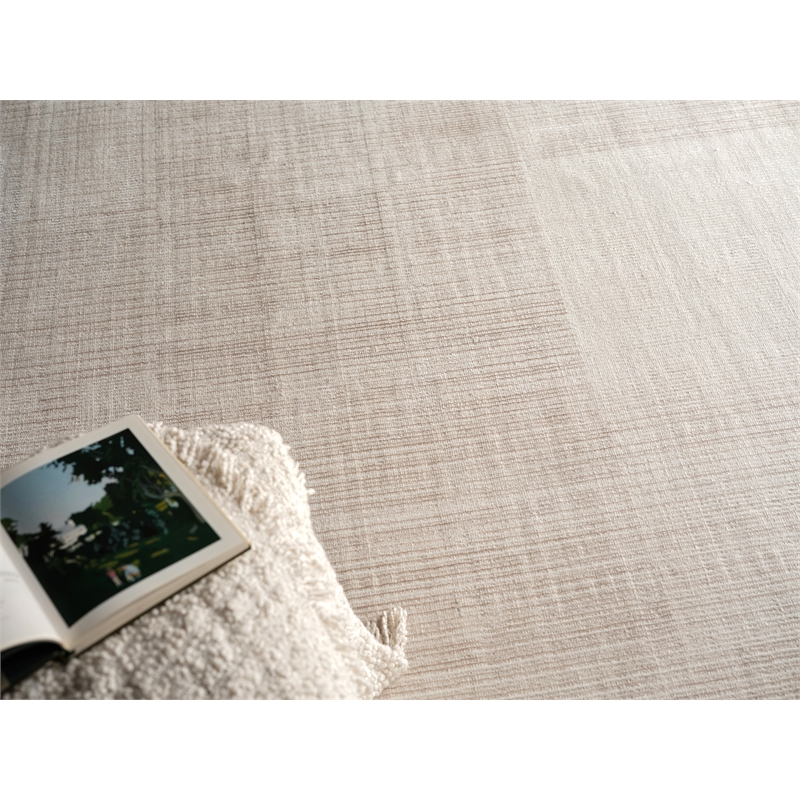 Cantori Handloomed Wool/Bamboo Silk Ivory/Light Beige 4'x6' Area Rug