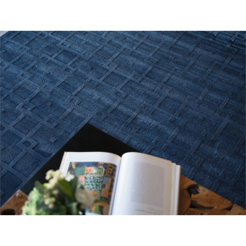 Camora Modern Handloomed Silky Nylon Navy 10'x14' Area Rug