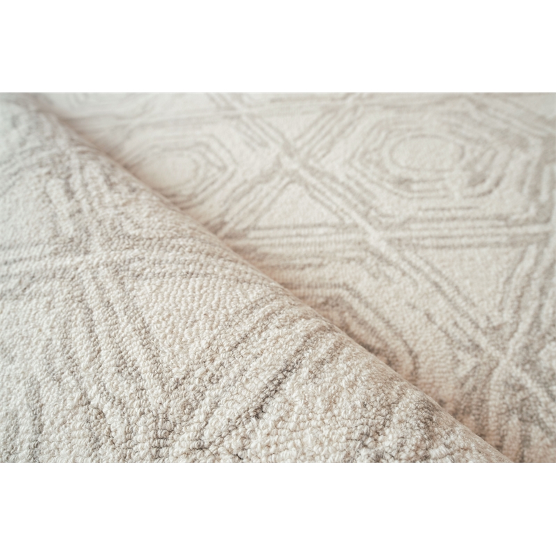 Caprice Hand-Tufted New Zealand Wool Silver 6'x9' Area Rug