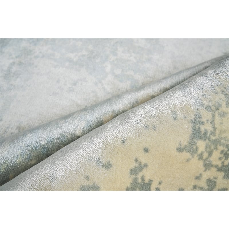 Cassina Handloomed Bamboo Silk Ivory/Light Blue 6'x9' Area Rug