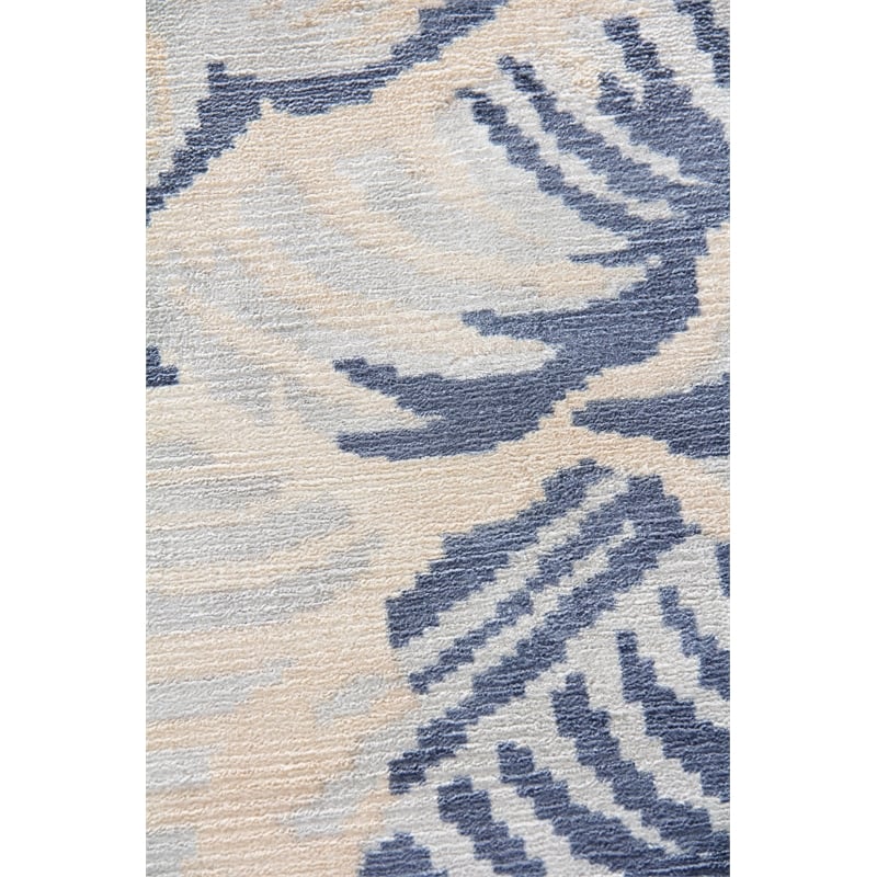 Cassina Handloomed Bamboo Silk Ivory/Blue 8'x10' Area Rug