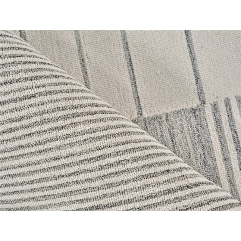 Castine Hand-Tufted New Zealand Wool Silver/Ivory 4'x6' Area Rug