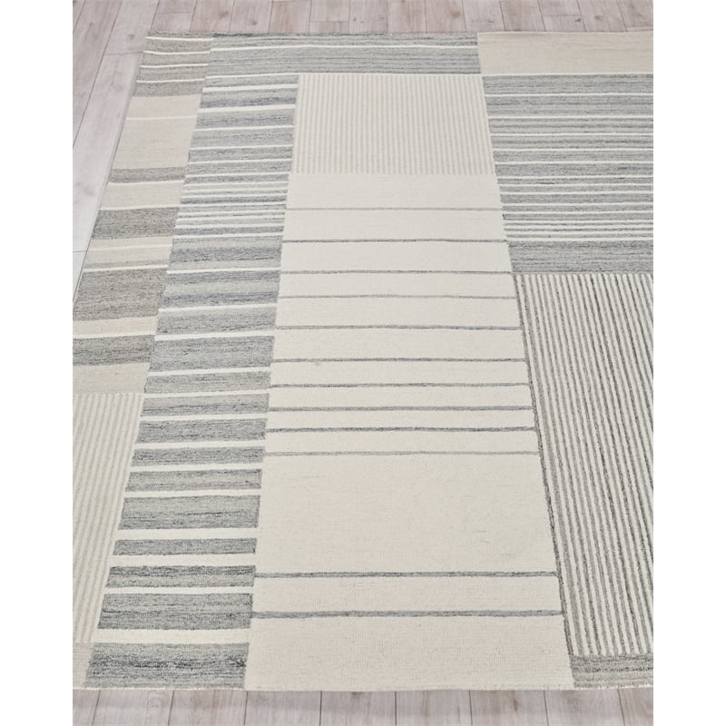 Castine Hand-Tufted New Zealand Wool Silver/Ivory 5'x8' Area Rug