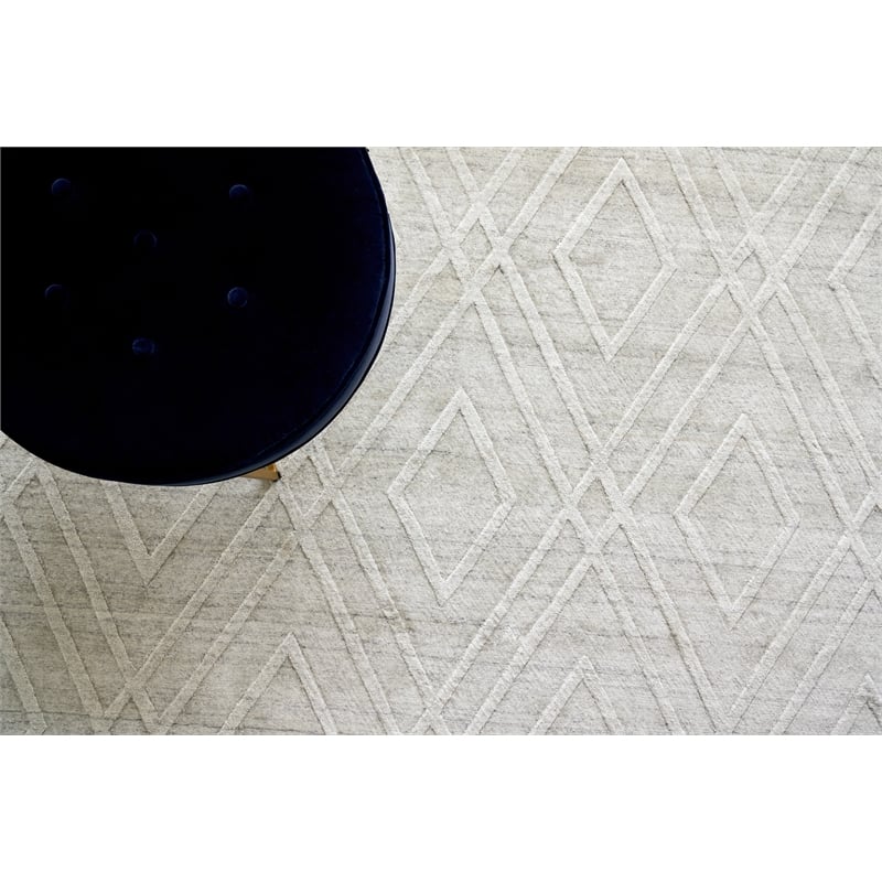 Castelli Handloomed Bamboo Silk/Wool Ivory 8'x10' Area Rug