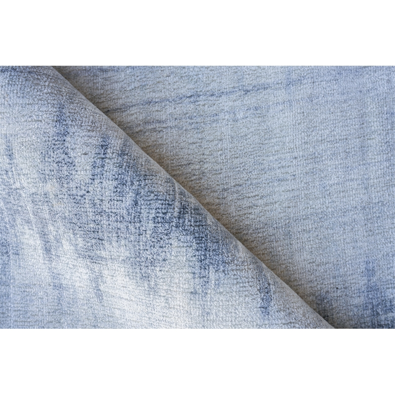 Chroma Handloomed Wool/Bamboo Silk Light Blue 10'x14' Area Rug
