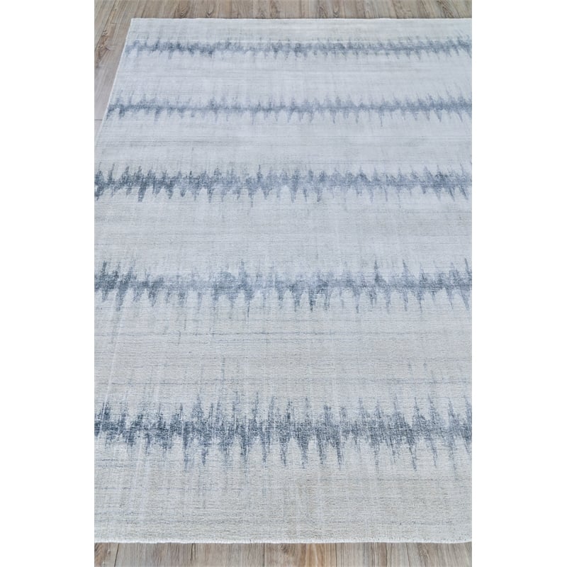 Chroma Handloomed Wool/Bamboo Silk Light Blue 4'x6' Area Rug