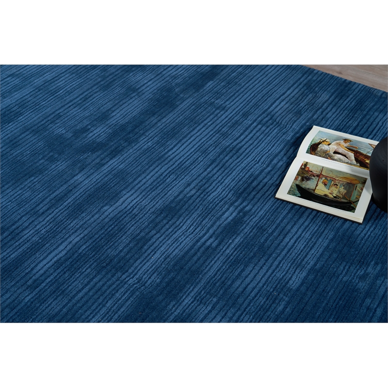 Cavallo Modern Handloomed Nylon/Wool Navy 8'x10' Area Rug