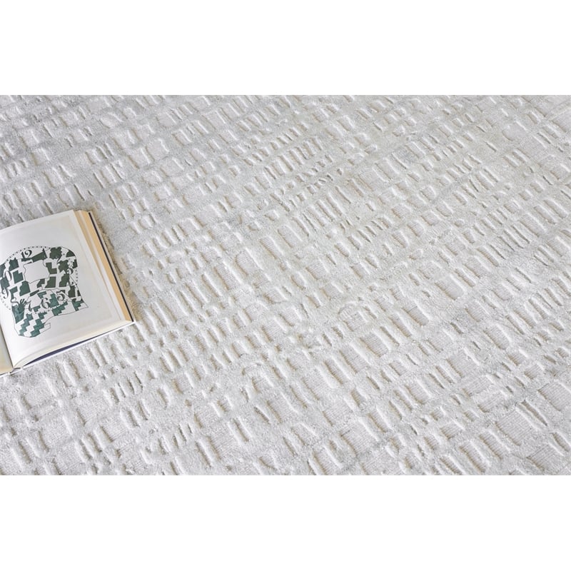 Crescendo Handloomed Bamboo Silk White 9'x12' Area Rug