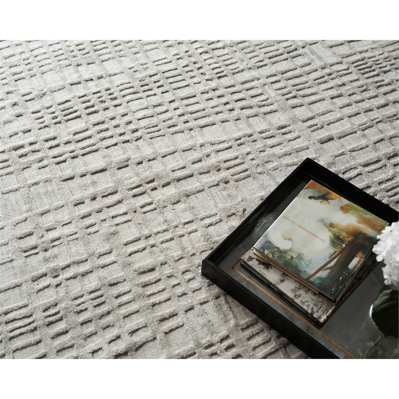 Crescendo Handloomed Bamboo Silk Silver 2'x3' Area Rug