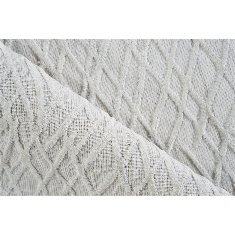 Crescendo Handloomed Bamboo Silk White 4'x6' Area Rug