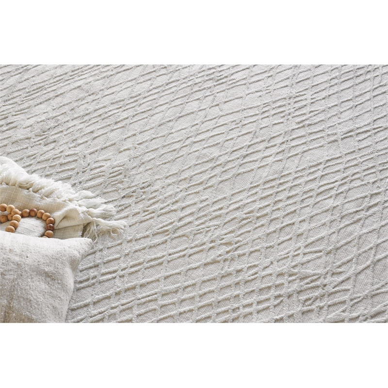 Crescendo Handloomed Bamboo Silk White 6'x9' Area Rug