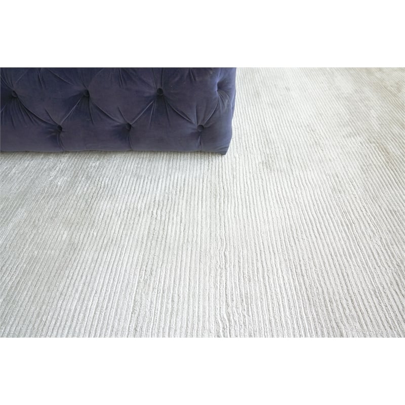 Dove Handloomed Viscose Silver 9'x12' Area Rug
