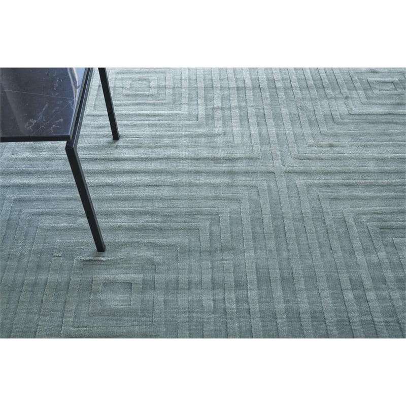 Dove Embossed Handloomed Viscose Blue Aqua 8'x10' Area Rug