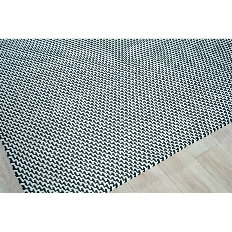 Harbor Flatweave Polypropylene White/Black 6'x9' Area Rug