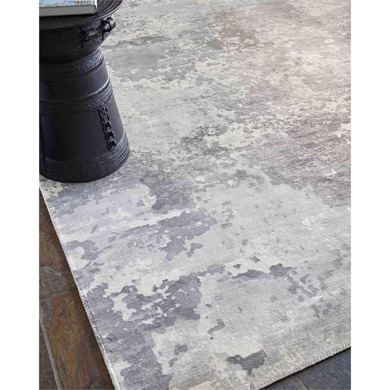 Koda Handloomed Bamboo Silk Silver 10'x14' Area Rug