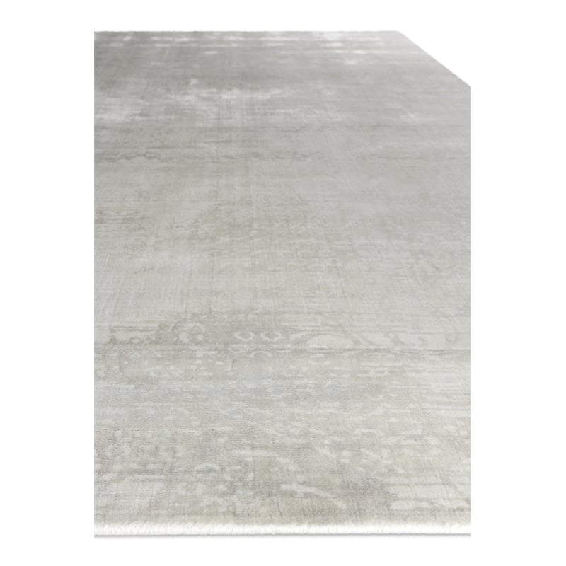 Koda Handloomed Bamboo Silk Metal 8'x10' Area Rug