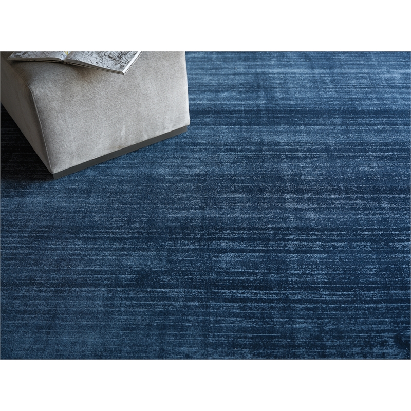Martelli Modern Handloomed Silky Nylon Navy 4'x6' Area Rug