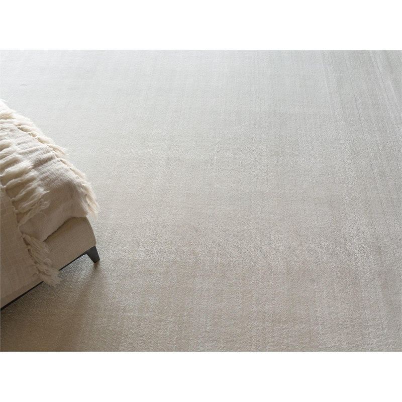 Martelli Modern Handloomed Silky Nylon White 2'x3' Area Rug