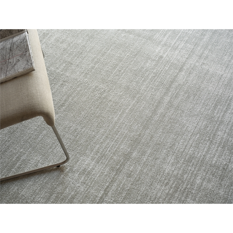 Martelli Modern Handloomed Silky Nylon Light Silver 4'x6' Area Rug