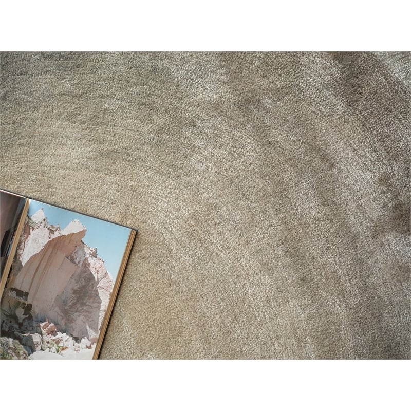 Mitomo Hand-Tufted Wool/Viscose Taupe 8'x10' Area Rug