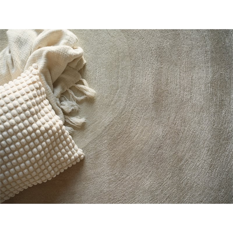 Mitomo Hand-Tufted Wool/Bamboo Silk Pearl 4'x6' Area Rug